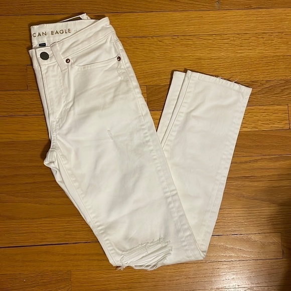 ⭐️ 3 for 20! White American eagle jeans - Picture 1 of 5